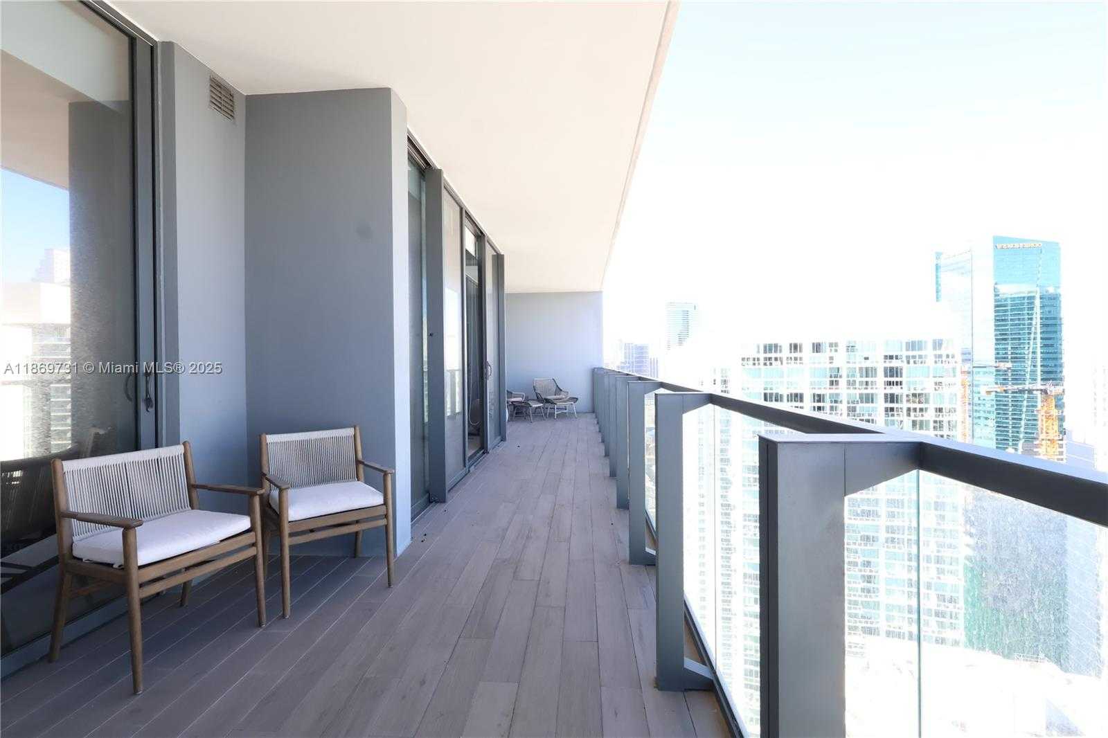 Small Image of 68 SOUTH EAST 6TH ST #3607, Miami Number 22