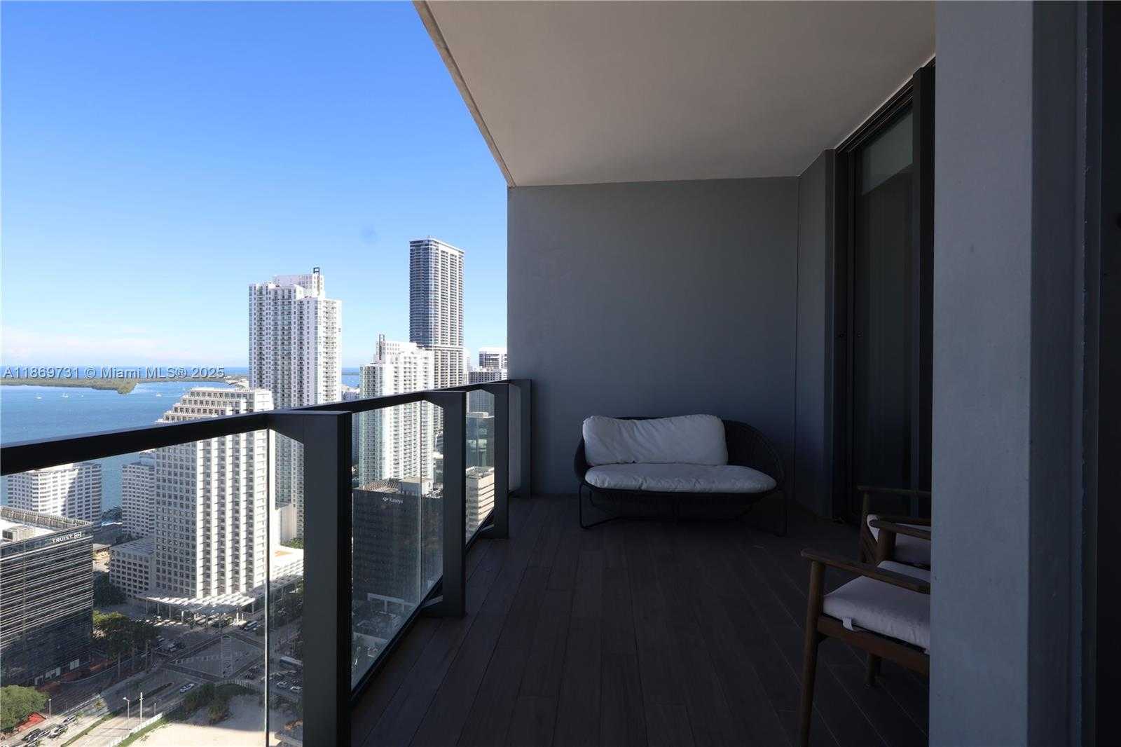 Small Image of 68 SOUTH EAST 6TH ST #3607, Miami Number 24