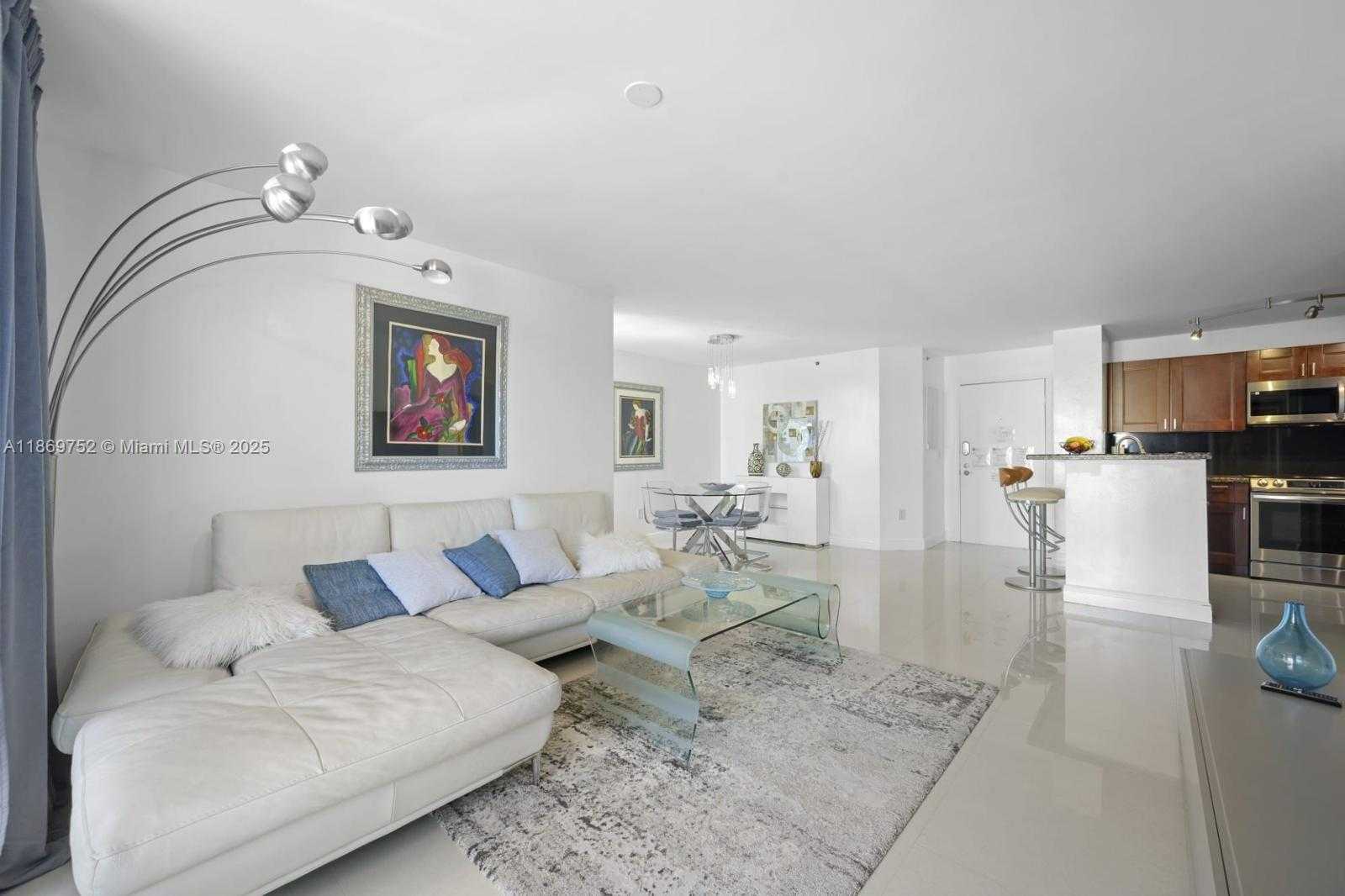 Small Image of 19701 EAST COUNTRY CLUB DR #5502, Aventura Number 5