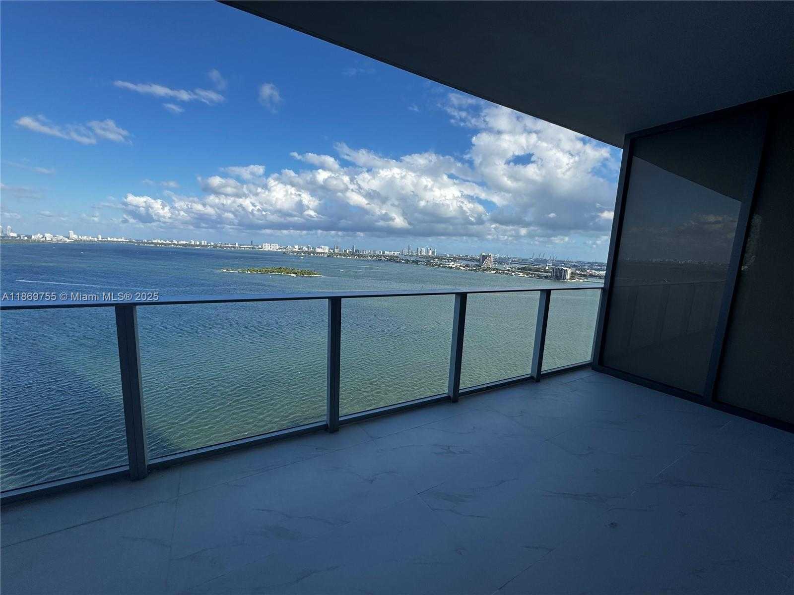 Small Image of 700 NORTH EAST 24 #2206, Miami Number 16