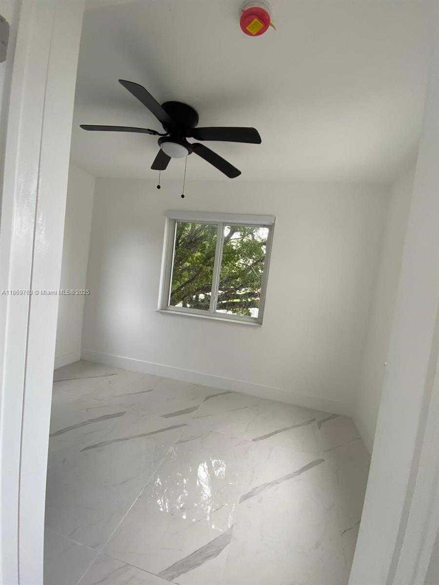 Small Image of 1015 SOUTH 17TH AVE #3, Hollywood Number 4