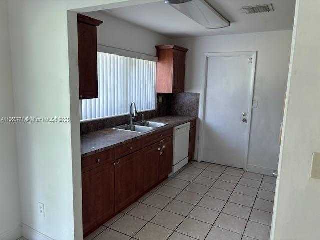 Small Image of 7352 SOUTH WEST 134TH PL, Miami Number 13