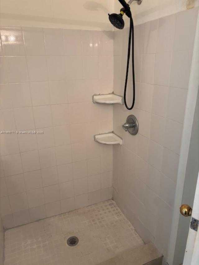 Small Image of 7352 SOUTH WEST 134TH PL, Miami Number 14