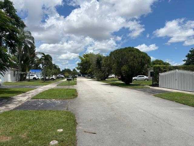 Small Image of 7352 SOUTH WEST 134TH PL, Miami Number 20