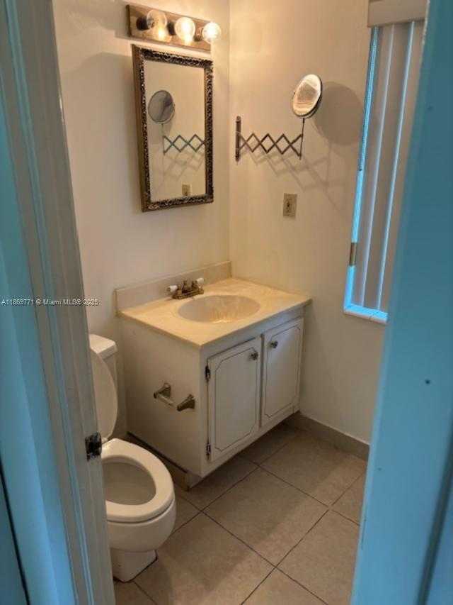 Small Image of 7352 SOUTH WEST 134TH PL, Miami Number 8