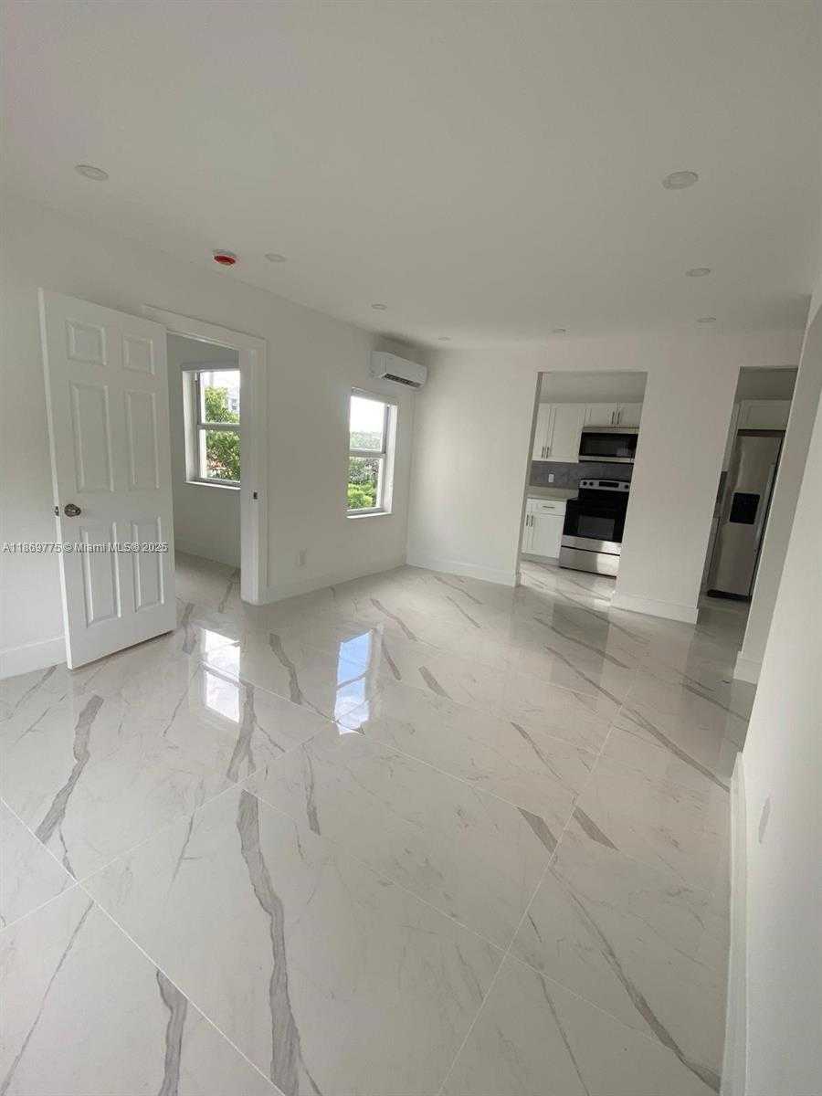 Small Image of 1015 SOUTH 17TH AVE #5, Hollywood Number 5