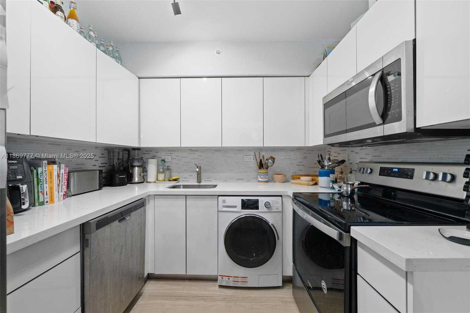 Small Image of 1500 BAY RD #648S, Miami Beach Number 11
