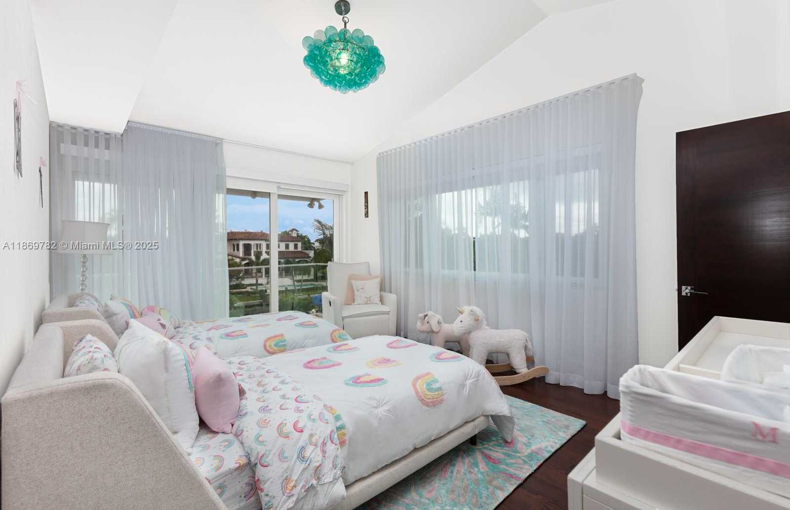 Small Image of 6819 SUNRISE PL, Coral Gables Number 32