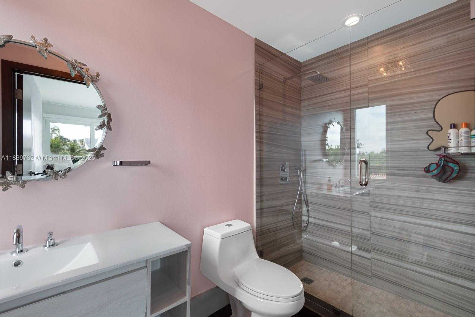 Small Image of 6819 SUNRISE PL, Coral Gables Number 33
