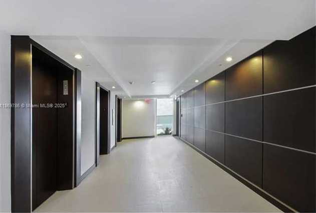 Small Image of 5701 COLLINS AVE #1510, Miami Beach Number 13