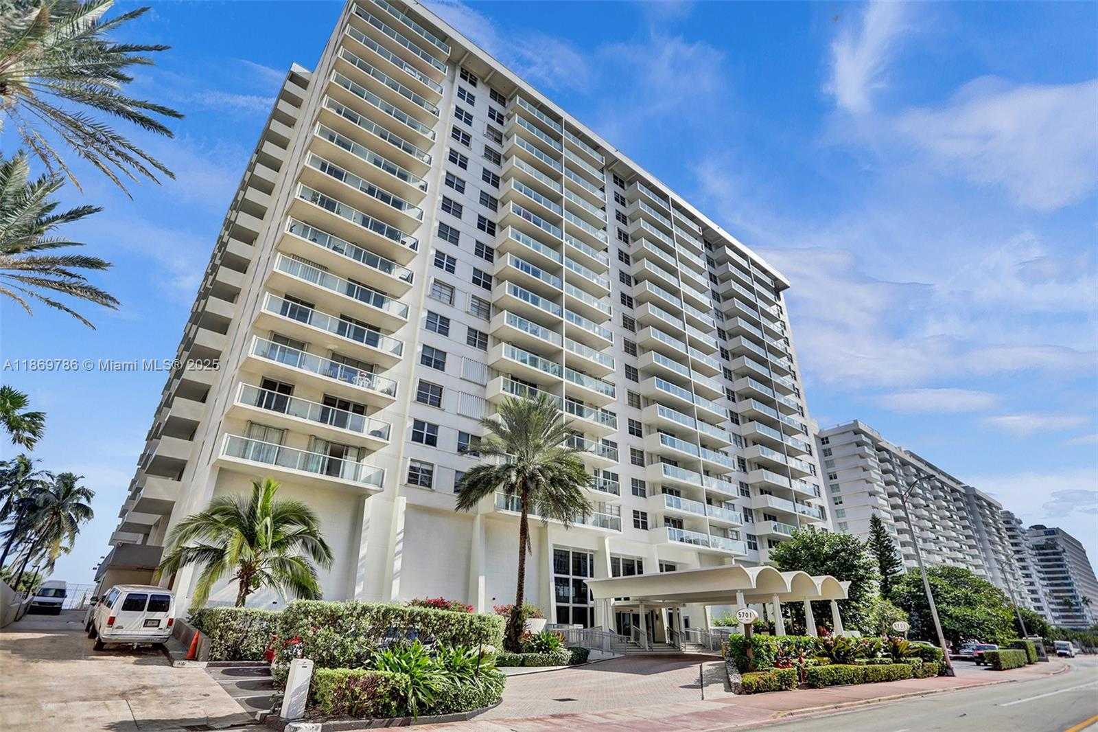 Small Image of 5701 COLLINS AVE #1510, Miami Beach Number 30