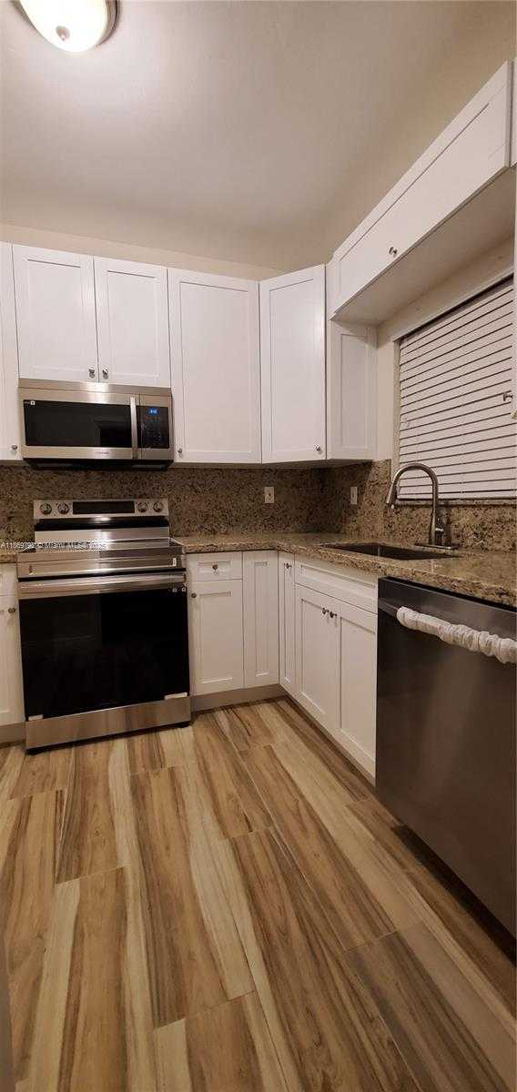 Small Image of 1765 SOUTH WEST 16TH TER, Miami Number 10