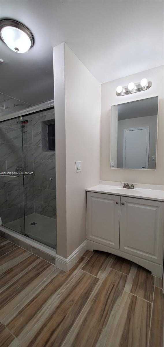 Small Image of 1765 SOUTH WEST 16TH TER, Miami Number 20