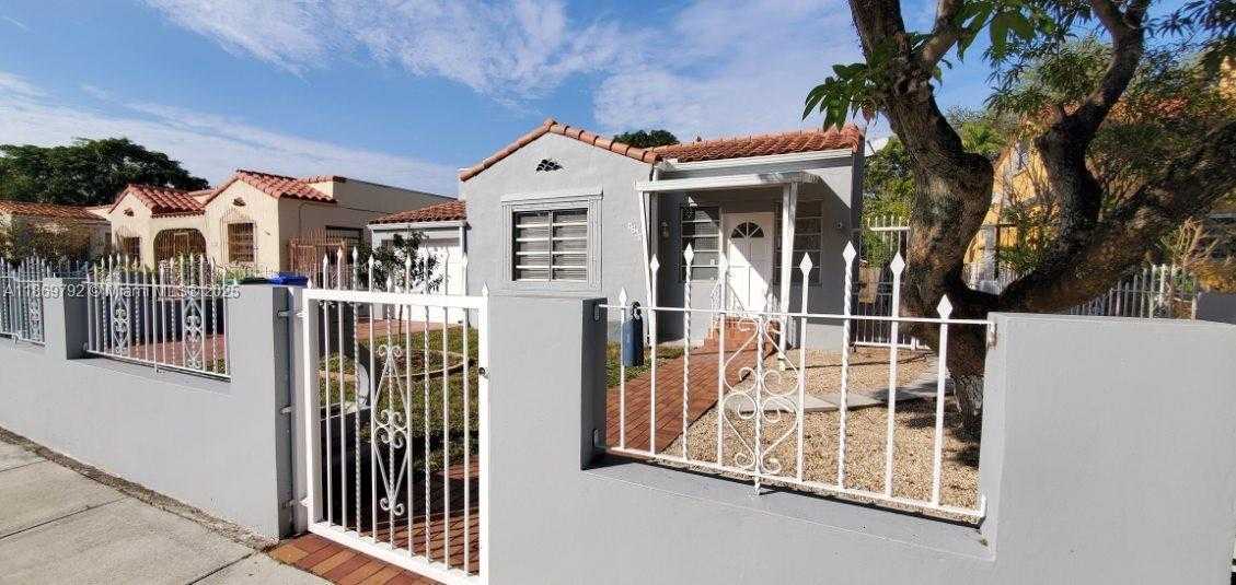 Small Image of 1765 SOUTH WEST 16TH TER, Miami Number 3