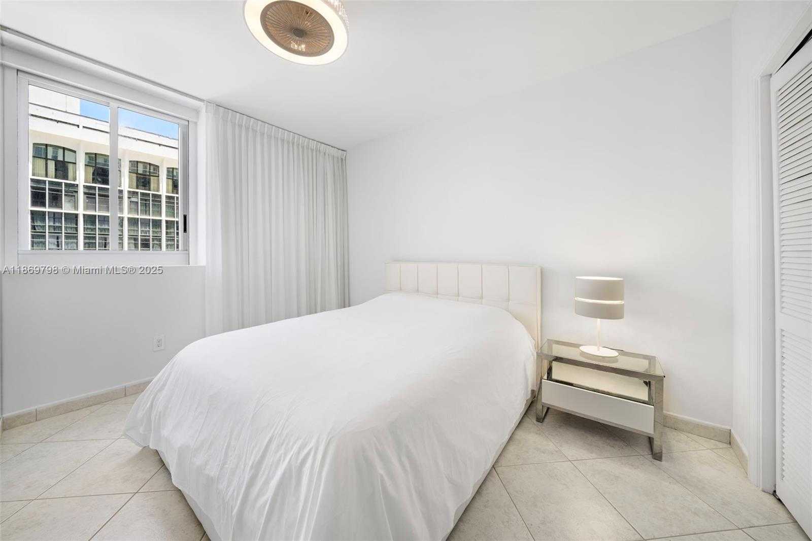 Small Image of 4779 COLLINS AVE #1507, Miami Beach Number 19