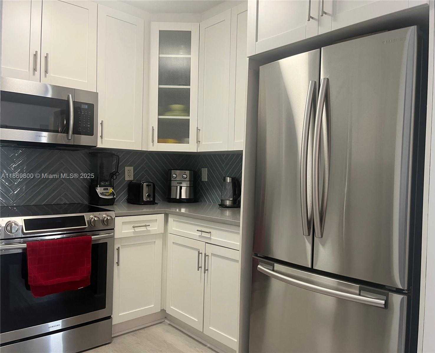 Small Image of 7385 SOUTH WEST 38TH ST #-, Miami Number 10