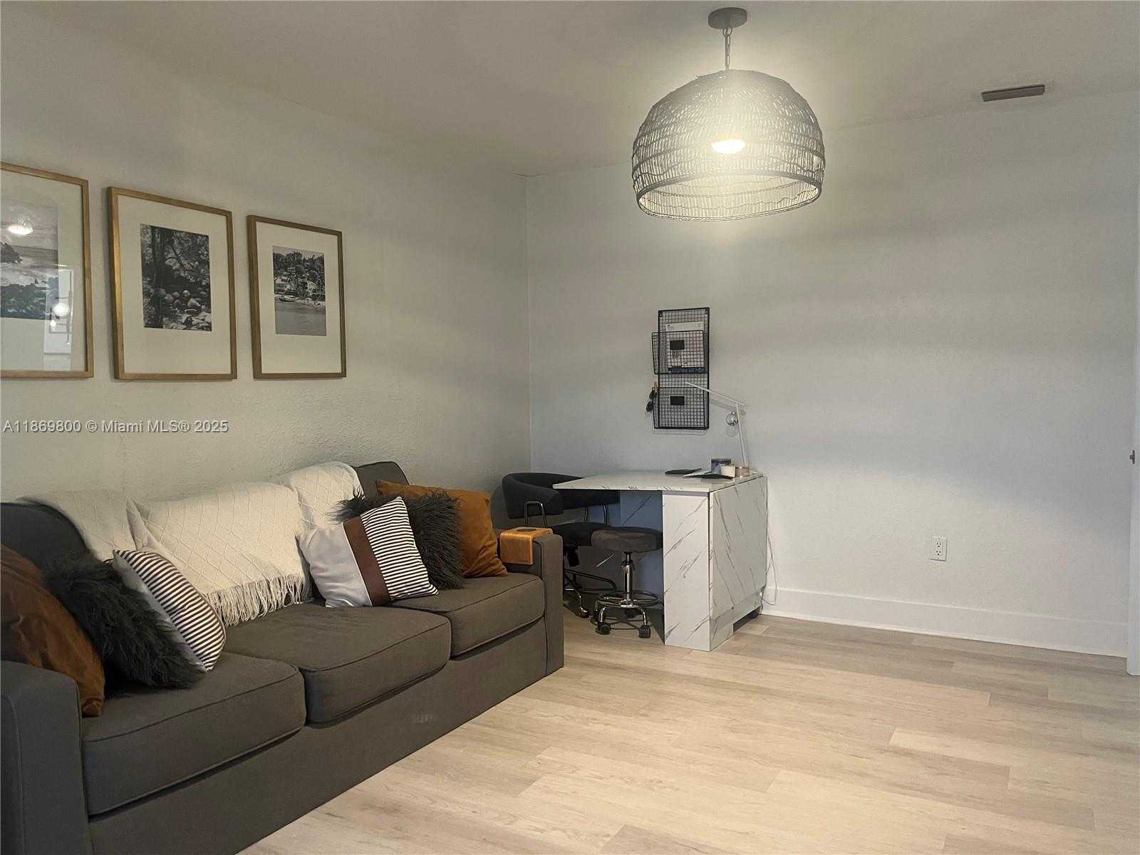 Small Image of 7385 SOUTH WEST 38TH ST #-, Miami Number 11