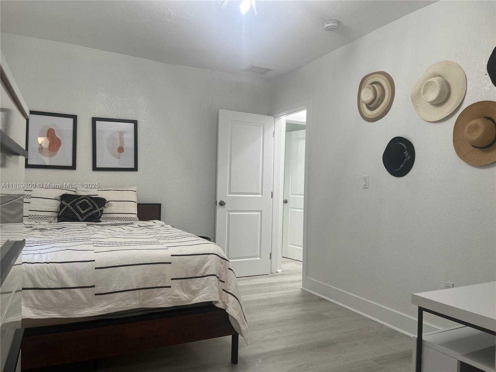 Small Image of 7385 SOUTH WEST 38TH ST #-, Miami Number 23