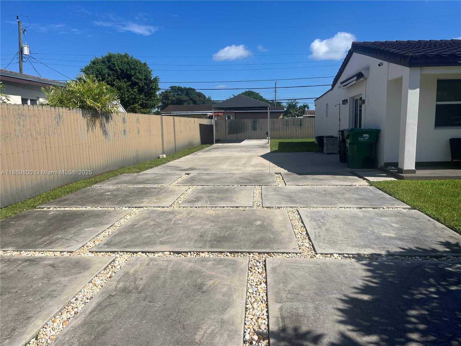 Small Image of 7385 SOUTH WEST 38TH ST #-, Miami Number 30