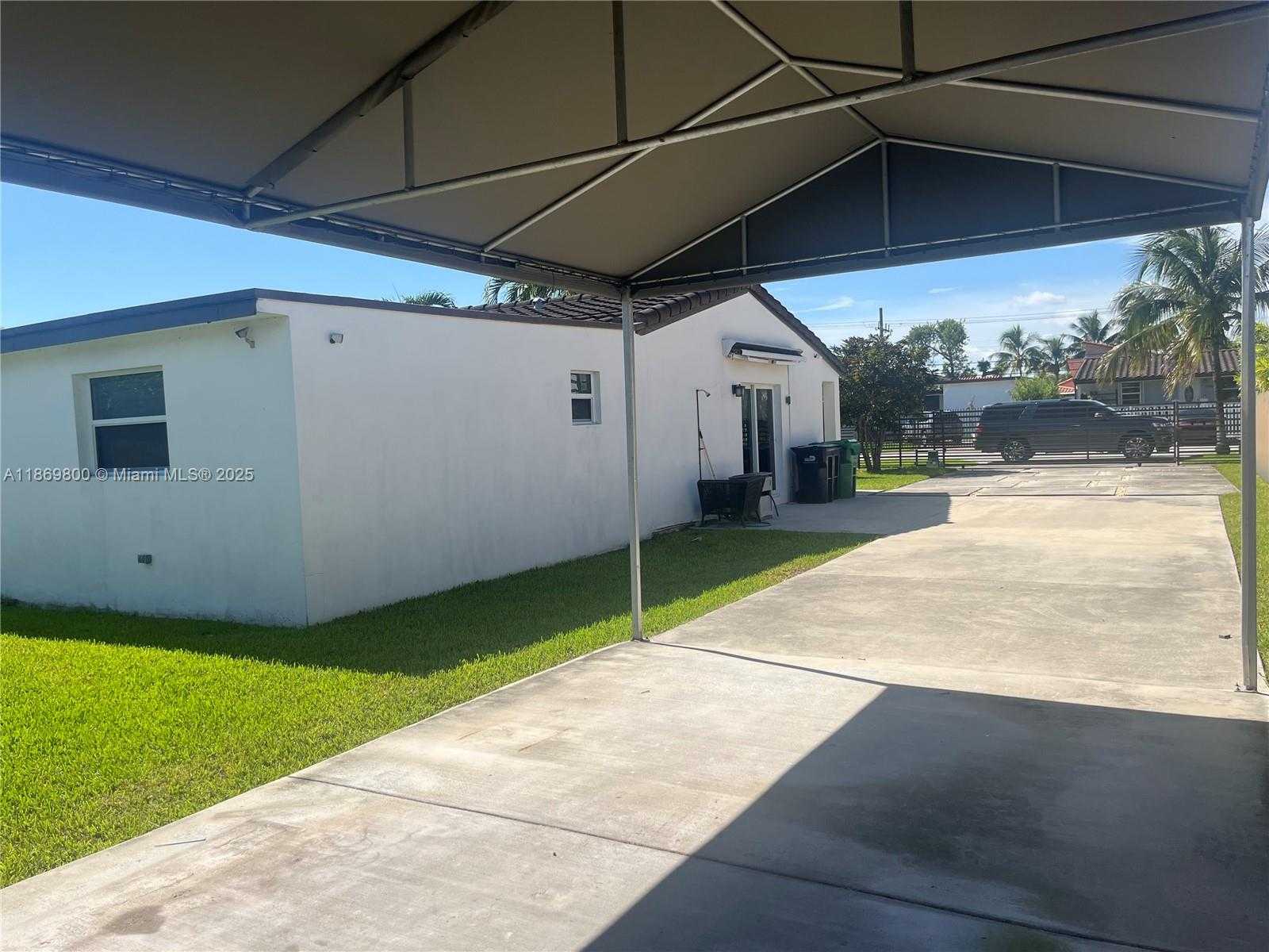 Small Image of 7385 SOUTH WEST 38TH ST #-, Miami Number 32