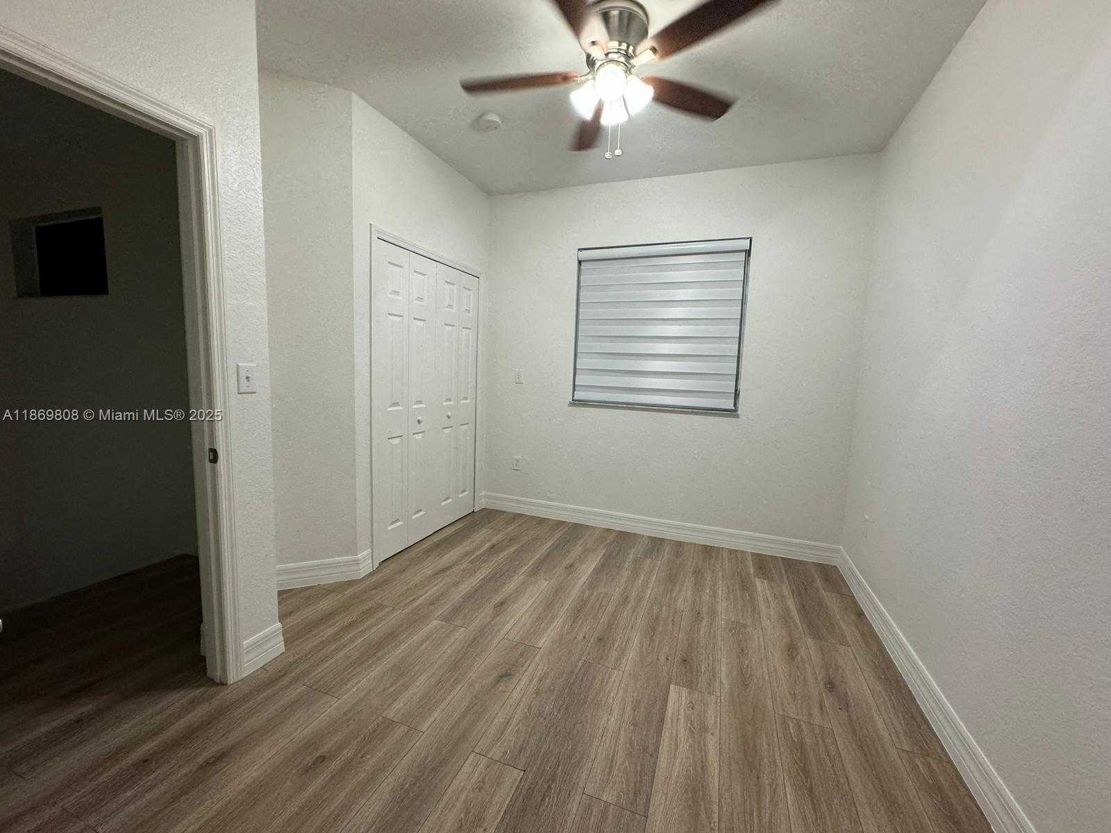 Small Image of 7458 NORTH WEST 179TH TER #7458, Hialeah Number 14