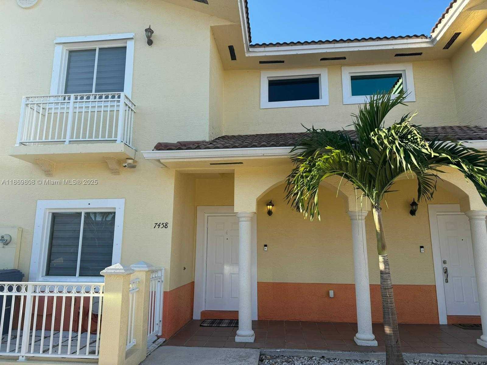 Small Image of 7458 NORTH WEST 179TH TER #7458, Hialeah Number 2