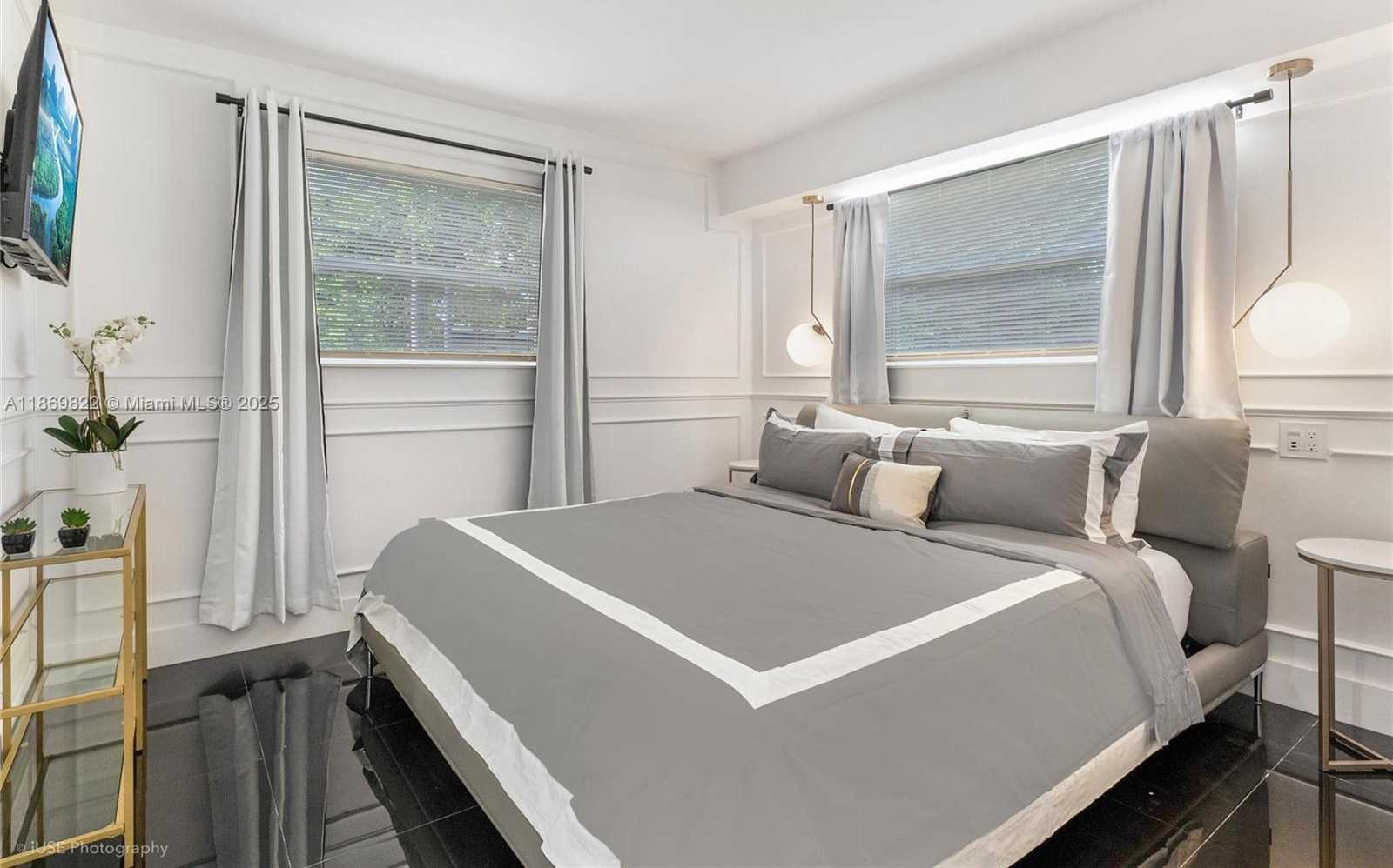 Small Image of 919 NORTH WEST 49 ST, Miami Number 19
