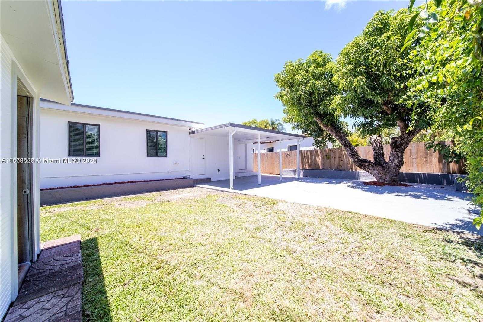 Small Image of 2485 SOUTH WEST 19TH TER, Miami Number 25