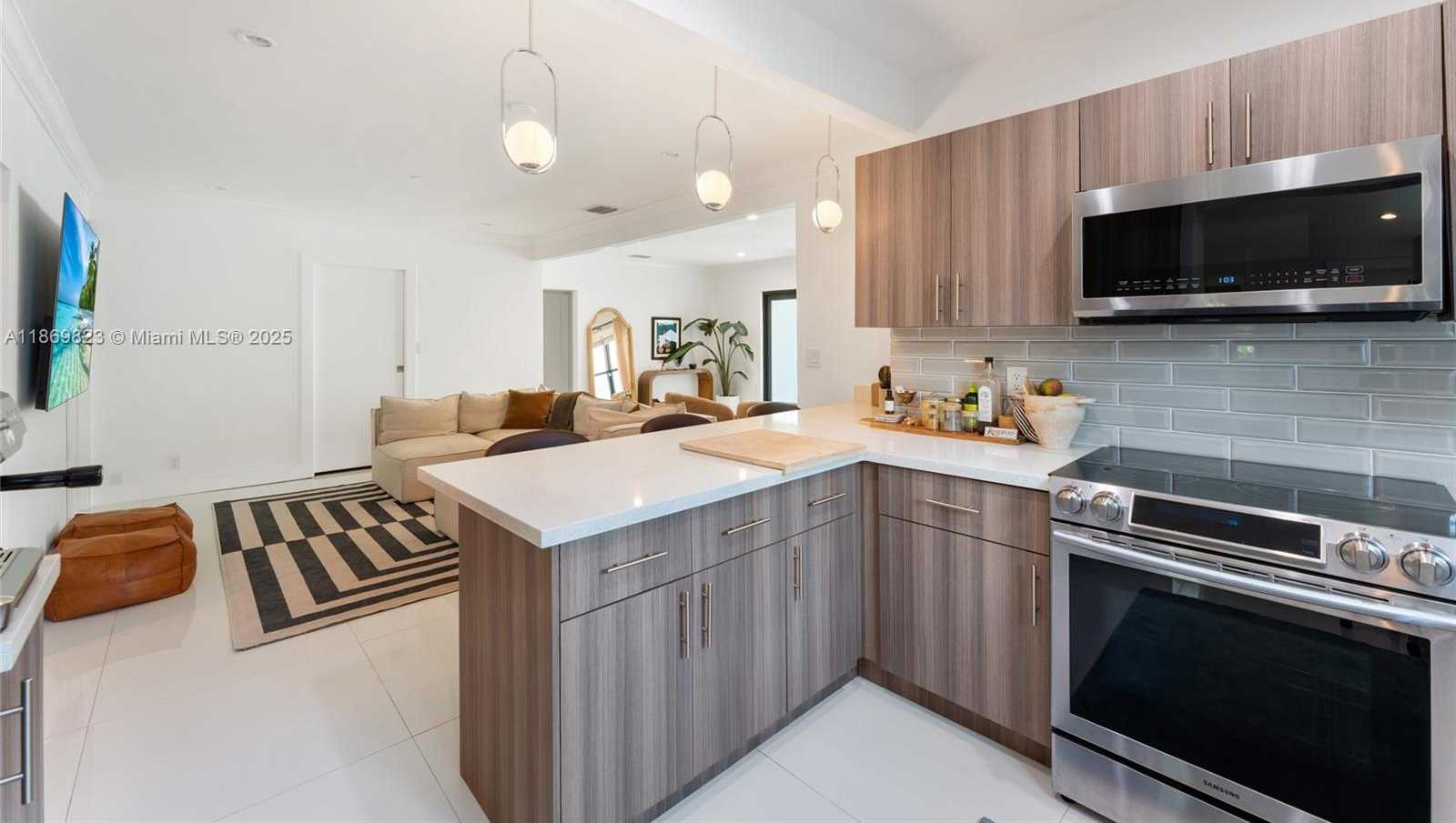 Small Image of 2485 SOUTH WEST 19TH TER, Miami Number 9