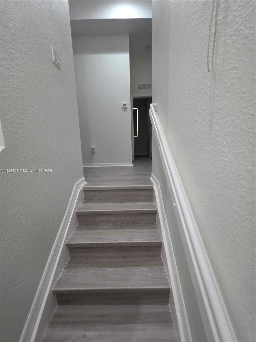 Small Image of 10885 NORTH WEST 89TH TERR #202, Doral Number 16