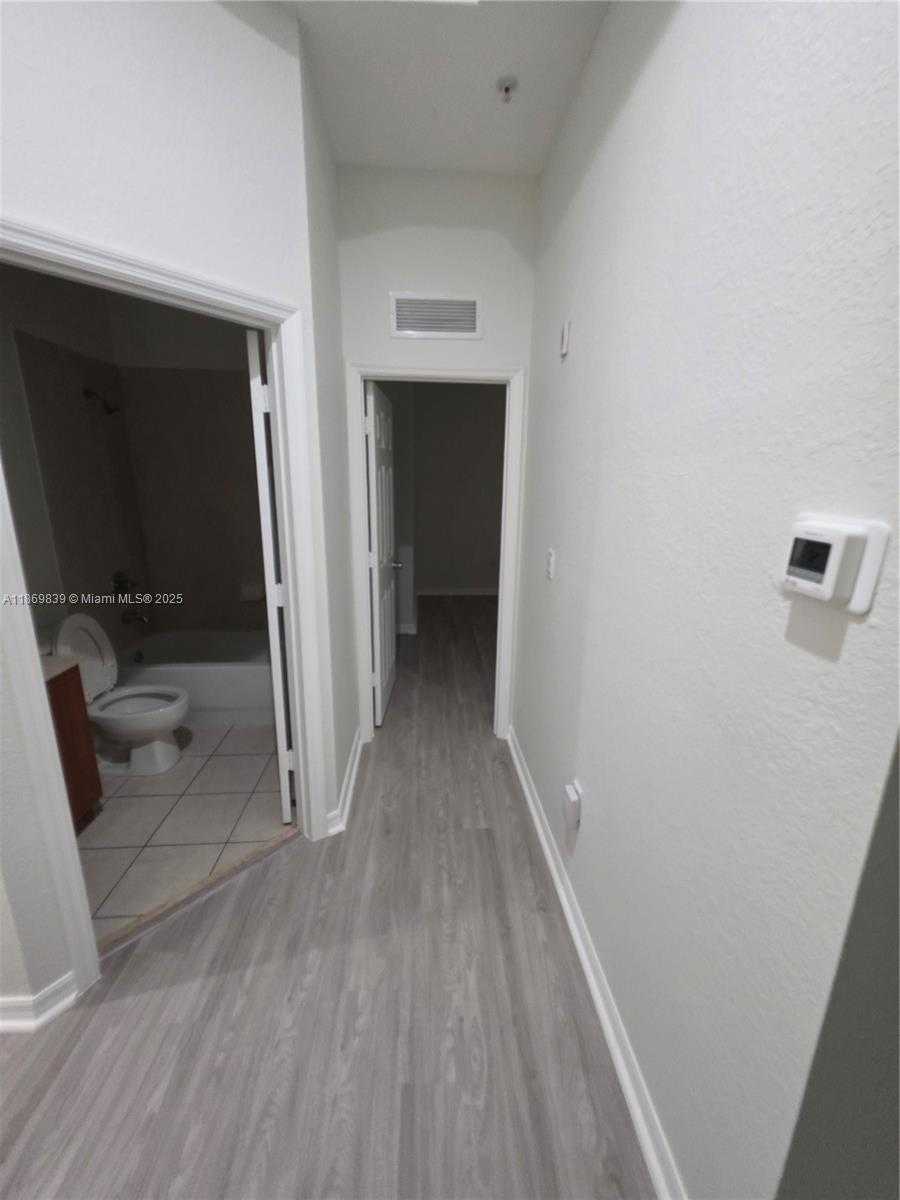 Small Image of 10885 NORTH WEST 89TH TERR #202, Doral Number 25