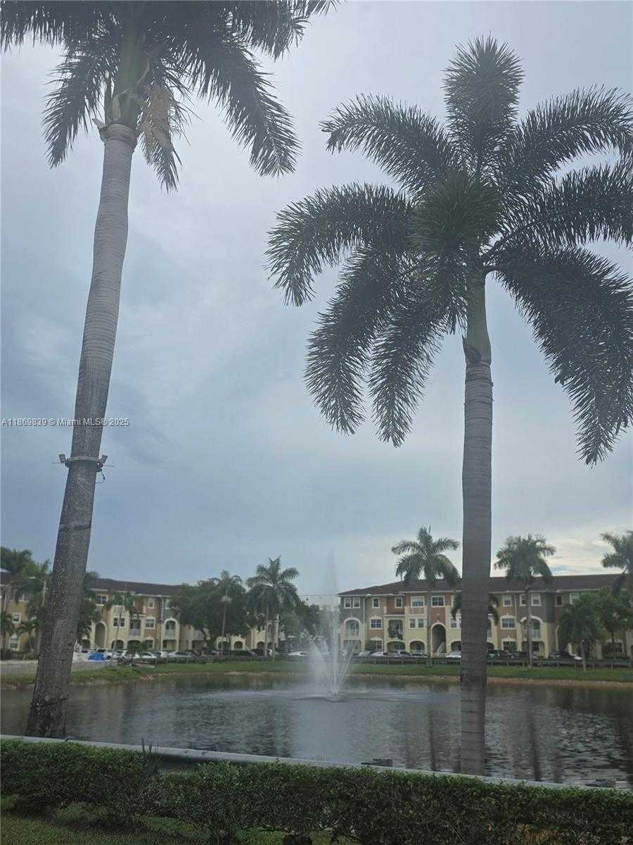 Small Image of 10885 NORTH WEST 89TH TERR #202, Doral Number 38