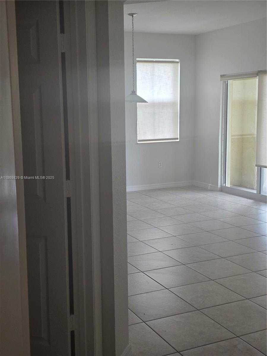 Small Image of 10885 NORTH WEST 89TH TERR #202, Doral Number 5
