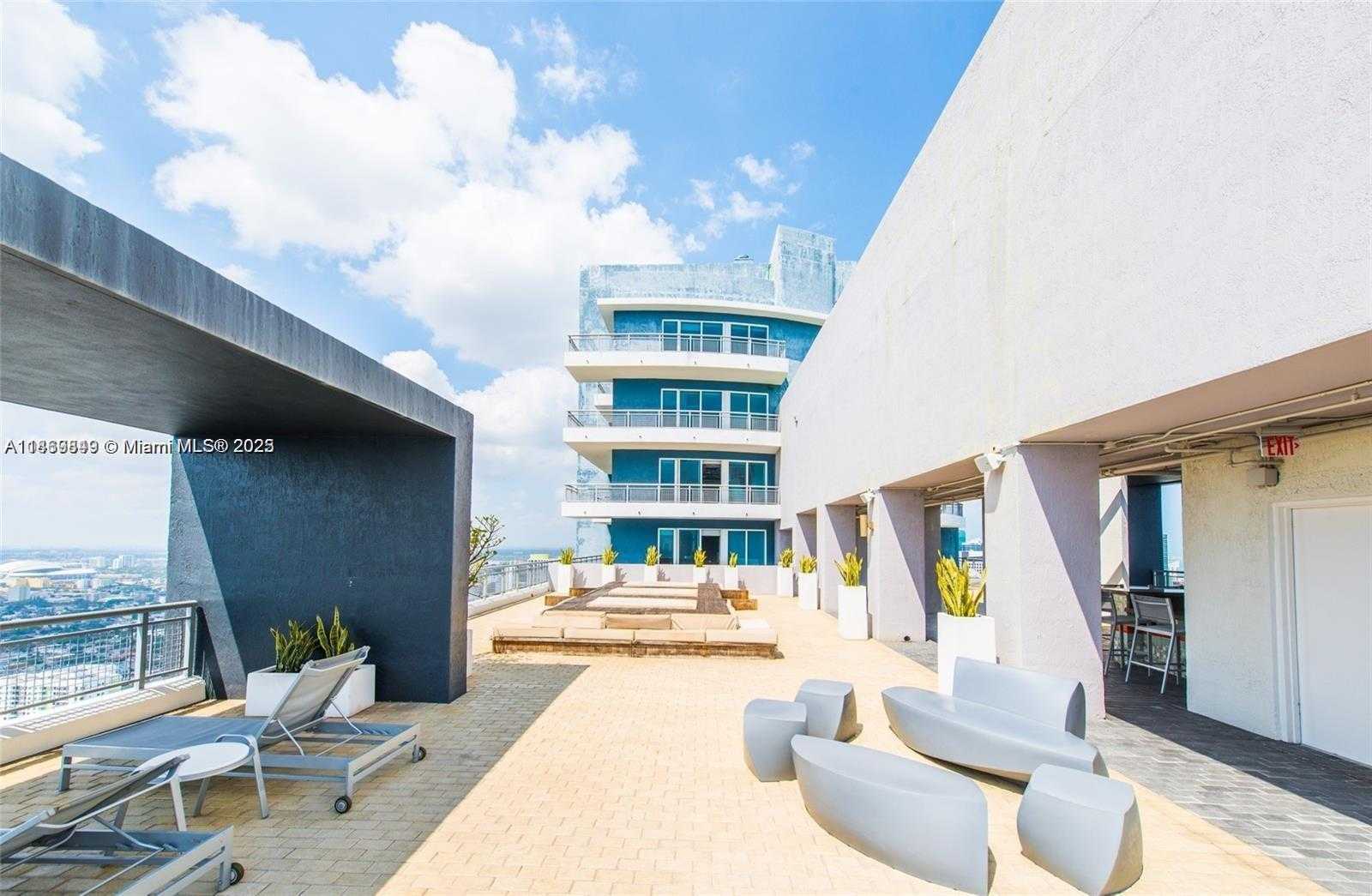 Small Image of 60 SOUTH WEST 13TH ST #3606, Miami Number 22