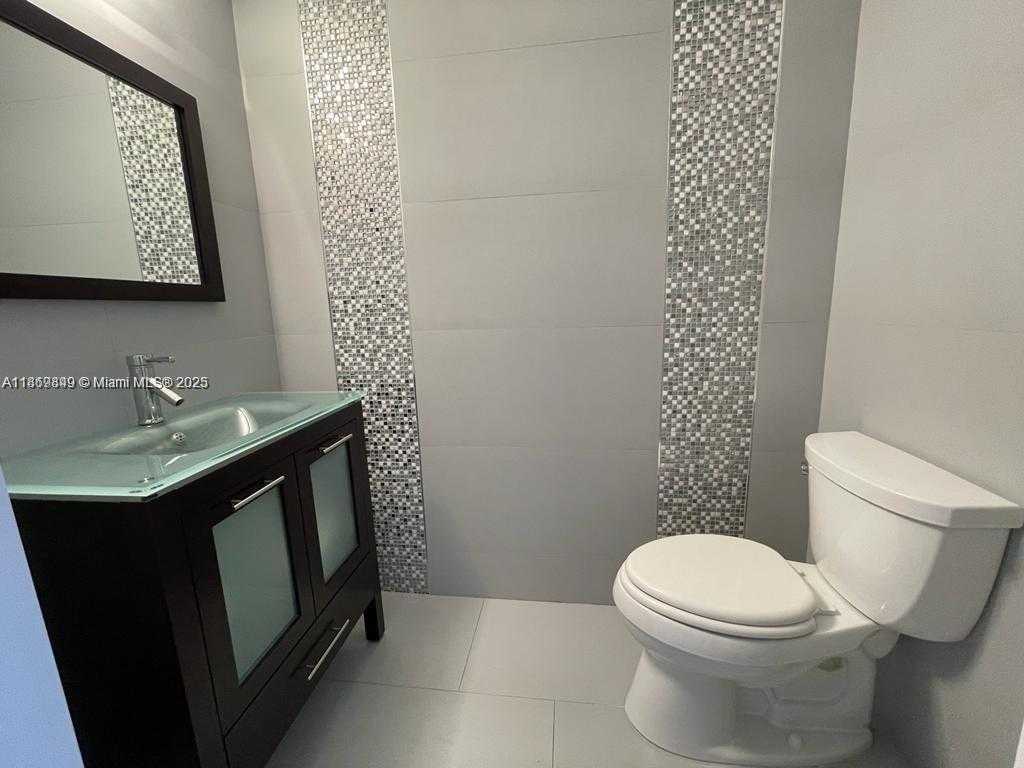 Small Image of 60 SOUTH WEST 13TH ST #3606, Miami Number 6