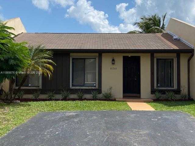 Small Image of 11741 SOUTH WEST 125TH CT, Miami Number 2