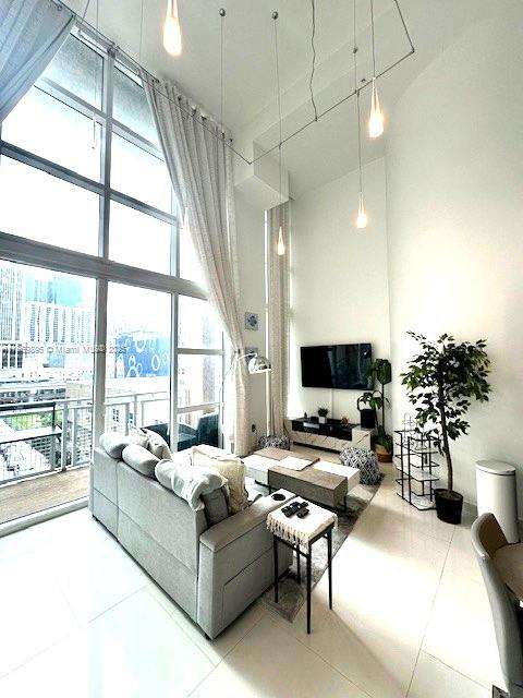 Small Image of 253 NORTH EAST 2ND ST #421, Miami Number 7