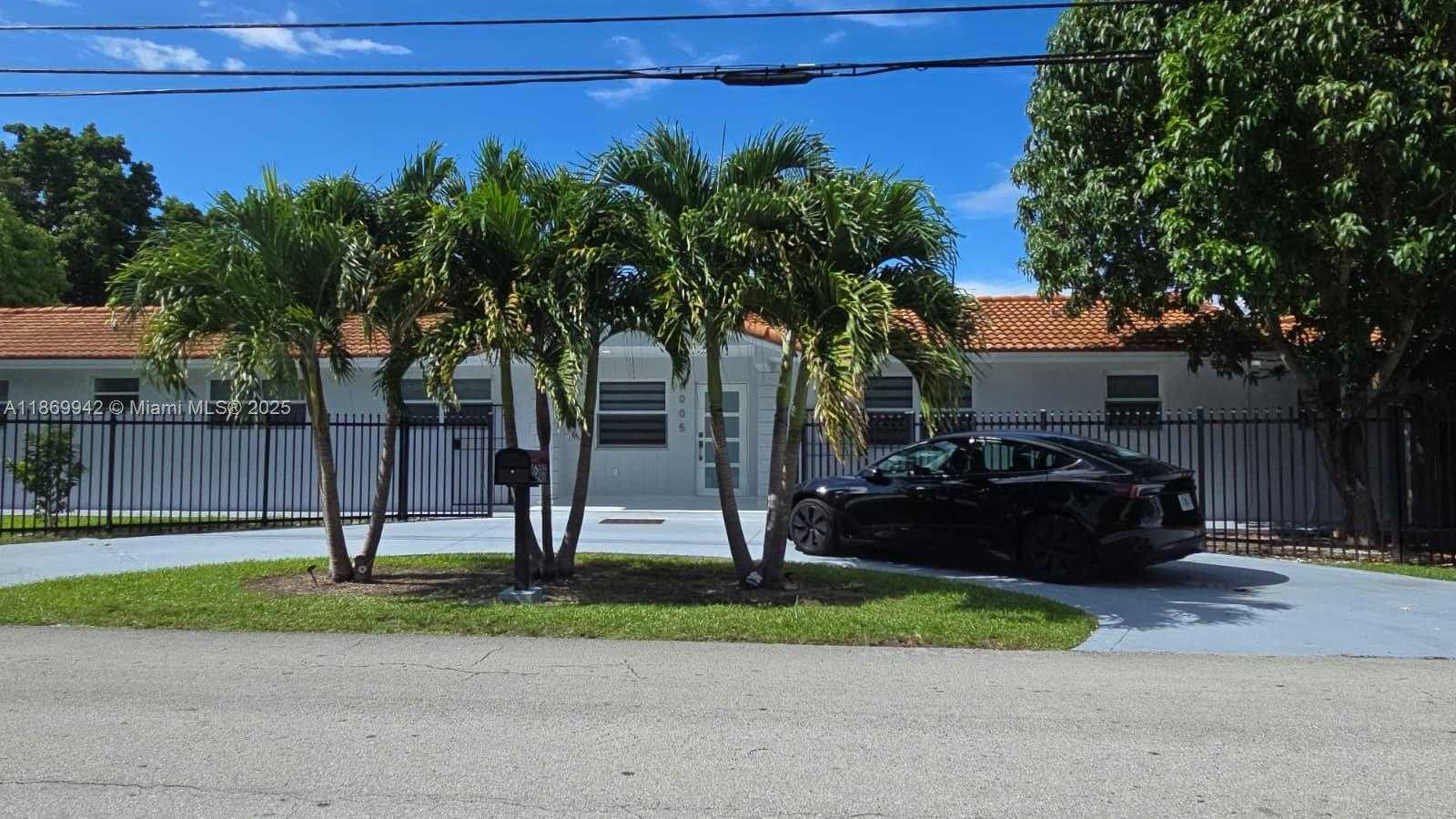 Small Image of 6005 SOUTH WEST 22ND ST, Miami Number 2