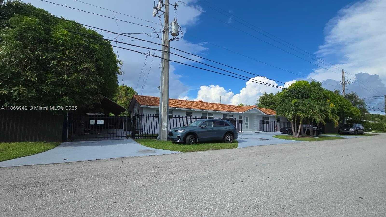 Small Image of 6005 SOUTH WEST 22ND ST, Miami Number 4