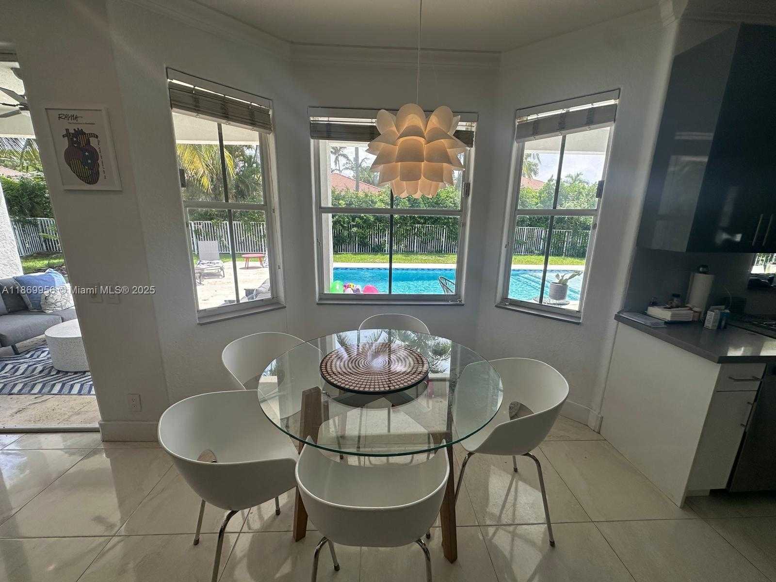 Small Image of 1063 SUNFLOWER CIR, Weston Number 15