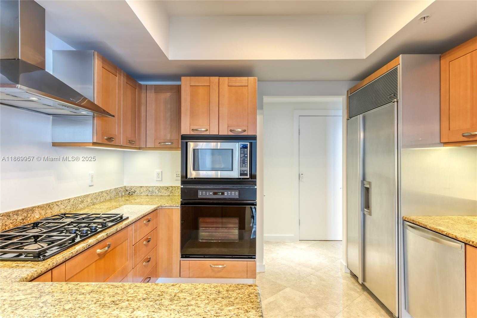 Small Image of 3535 SOUTH OCEAN DR #2004, Hollywood Number 13