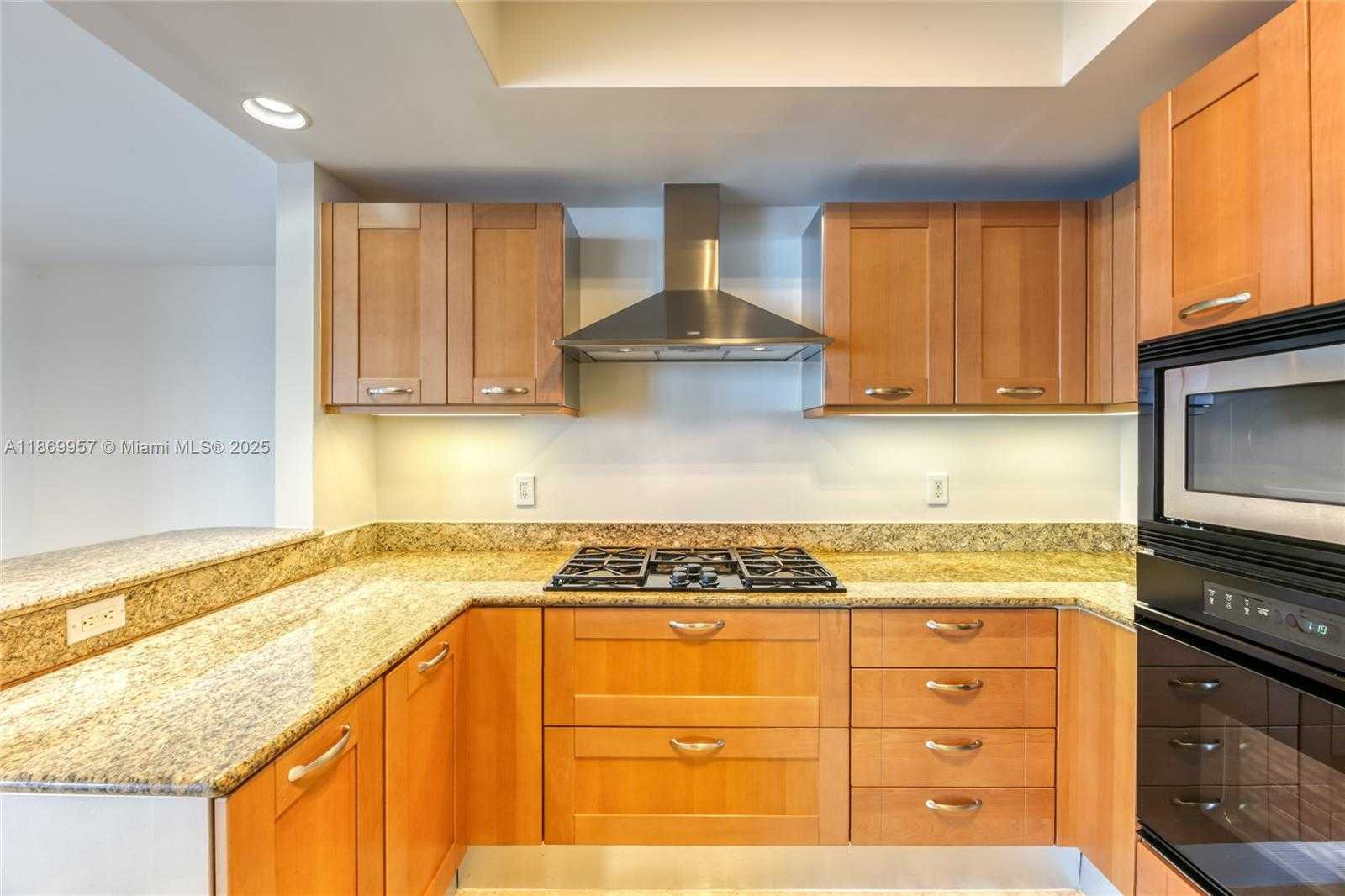 Small Image of 3535 SOUTH OCEAN DR #2004, Hollywood Number 14