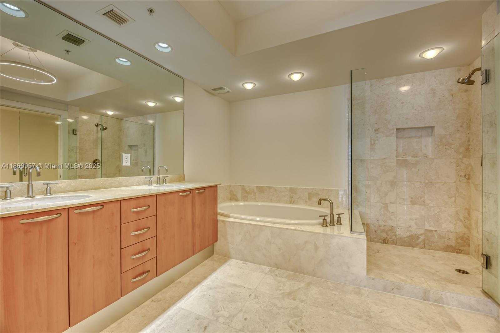 Small Image of 3535 SOUTH OCEAN DR #2004, Hollywood Number 19