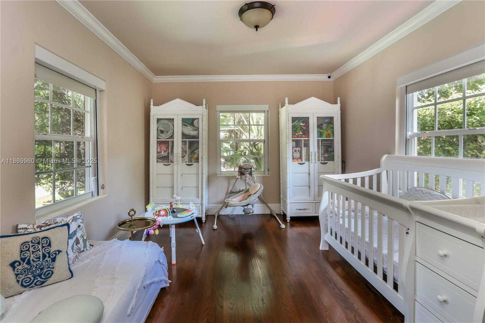 Small Image of 1260 LA MANCHA AVE, Coral Gables Number 14