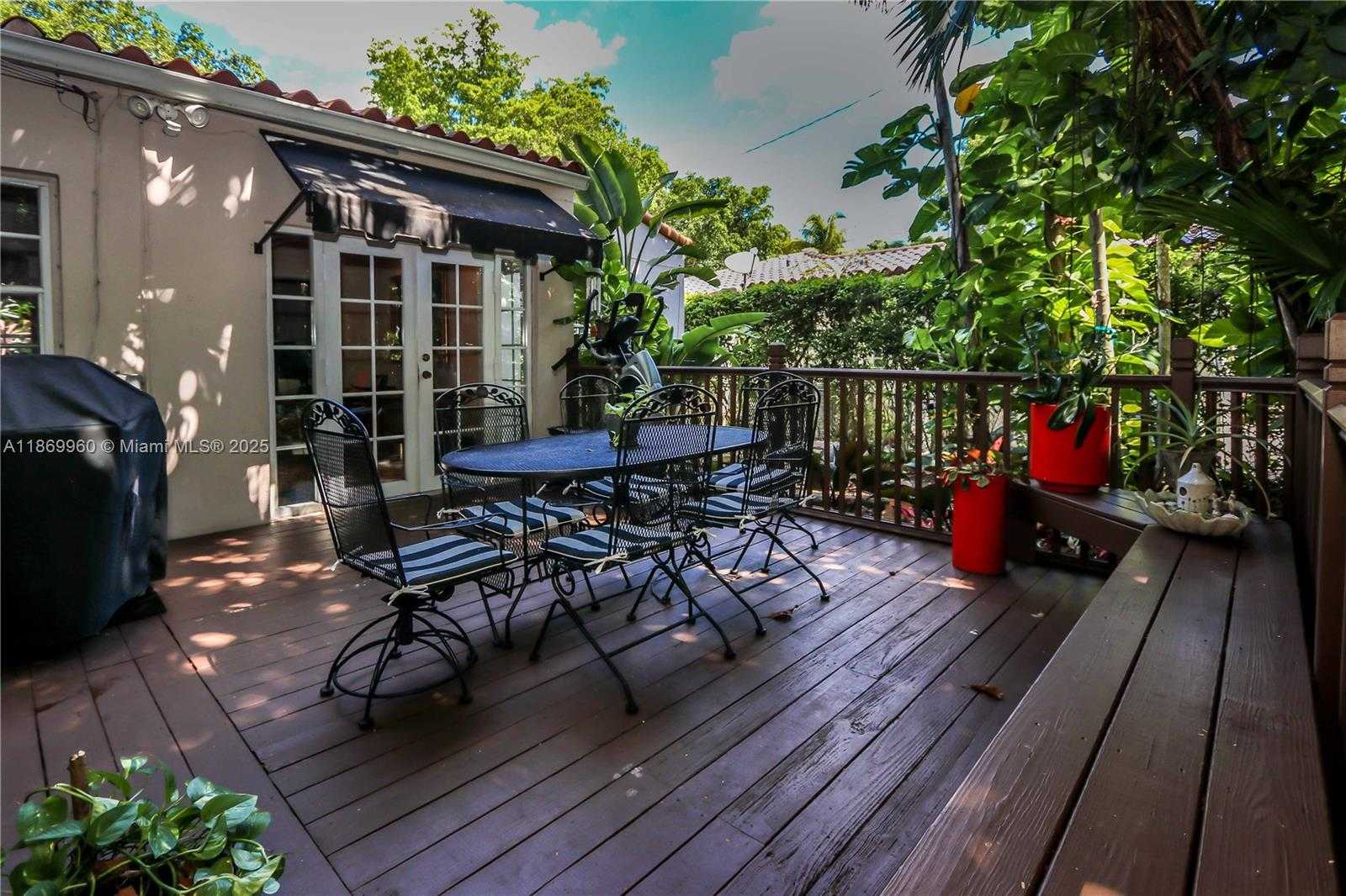 Small Image of 1260 LA MANCHA AVE, Coral Gables Number 18