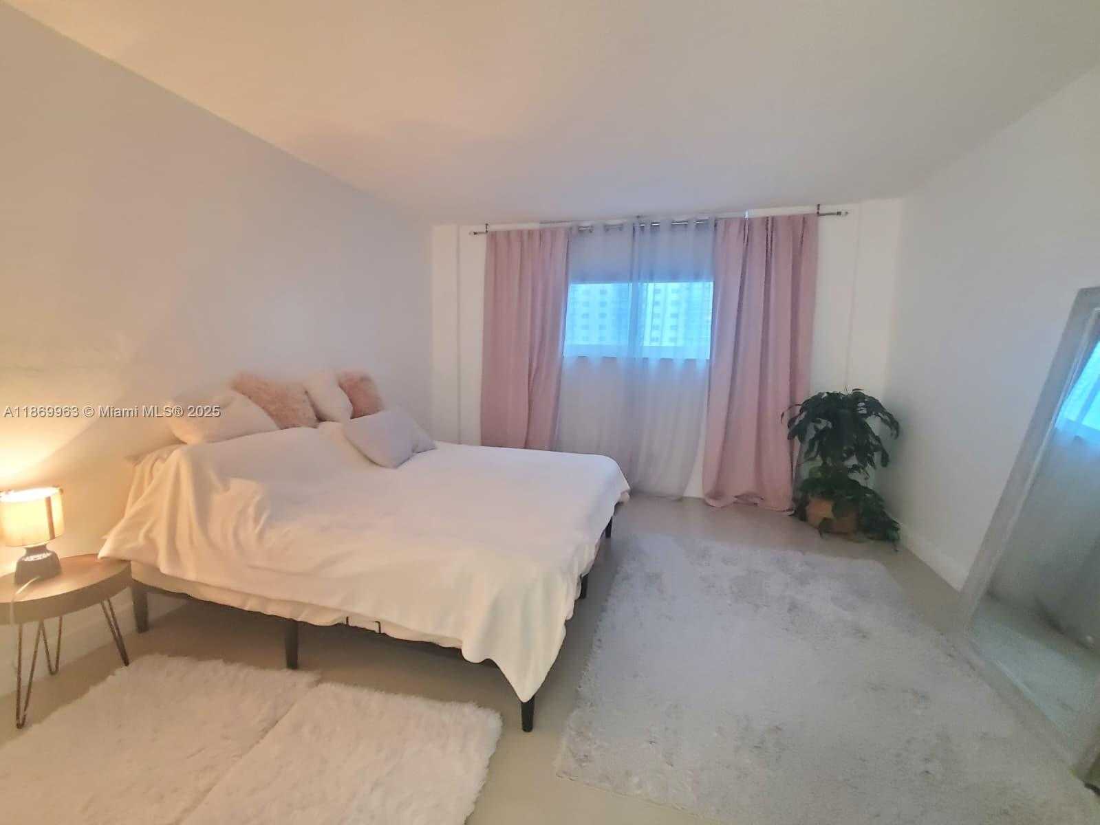 Small Image of 19380 COLLINS AVE #708, Sunny Isles Beach Number 9
