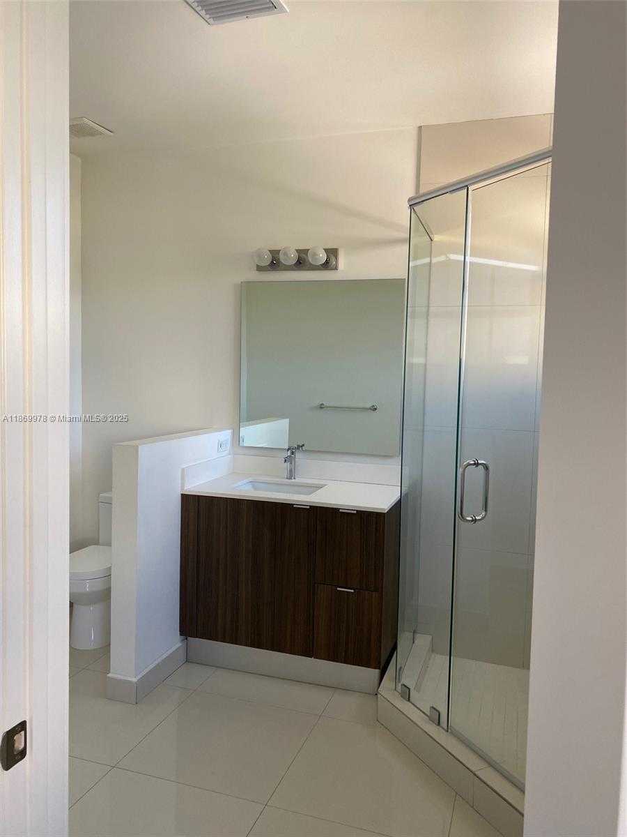 Small Image of 10543 SOUTH WEST 118TH AVE #10543, Miami Number 10