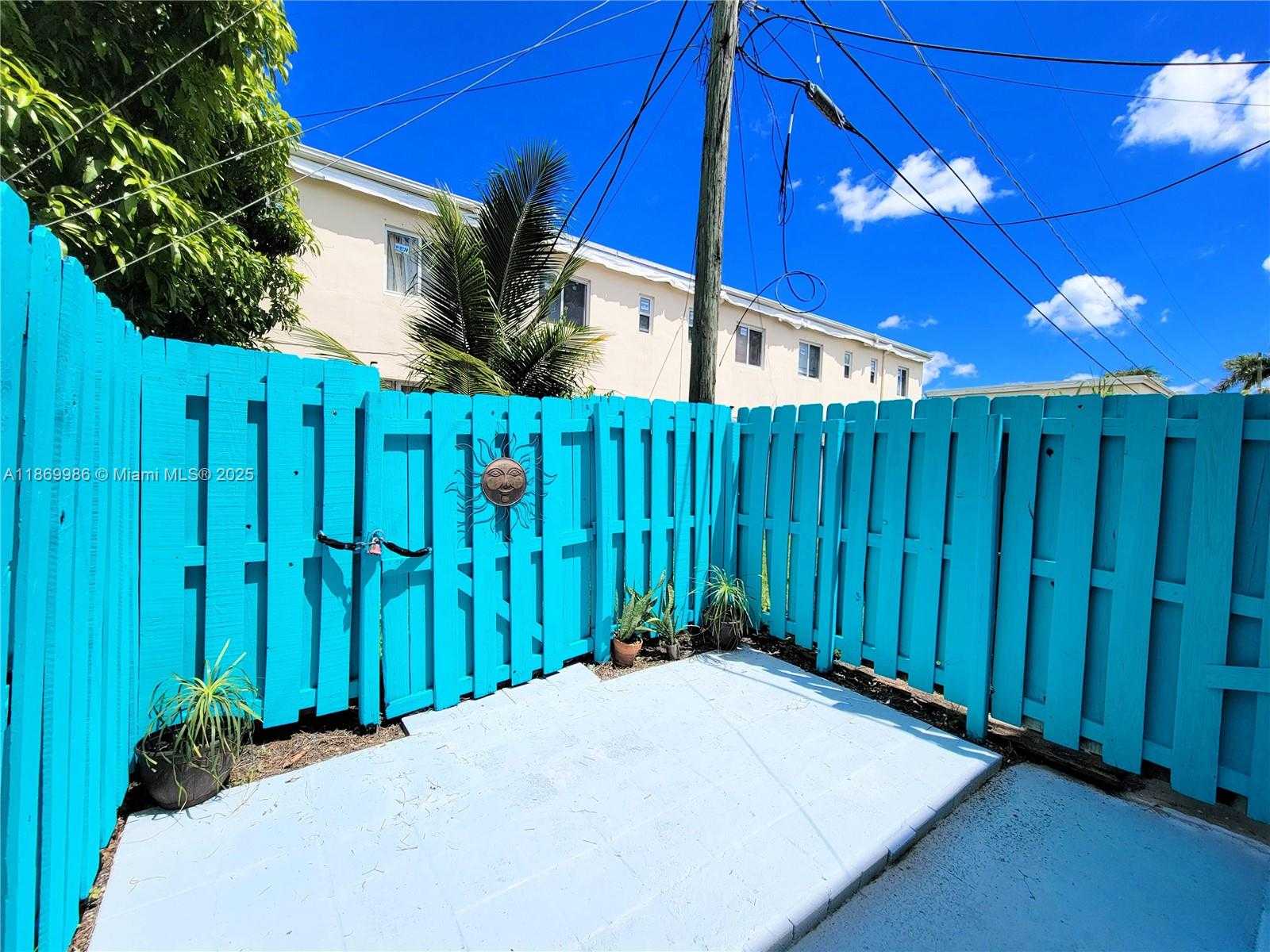 Small Image of 483 NORTH WEST 84TH LN #483, Miami Number 25