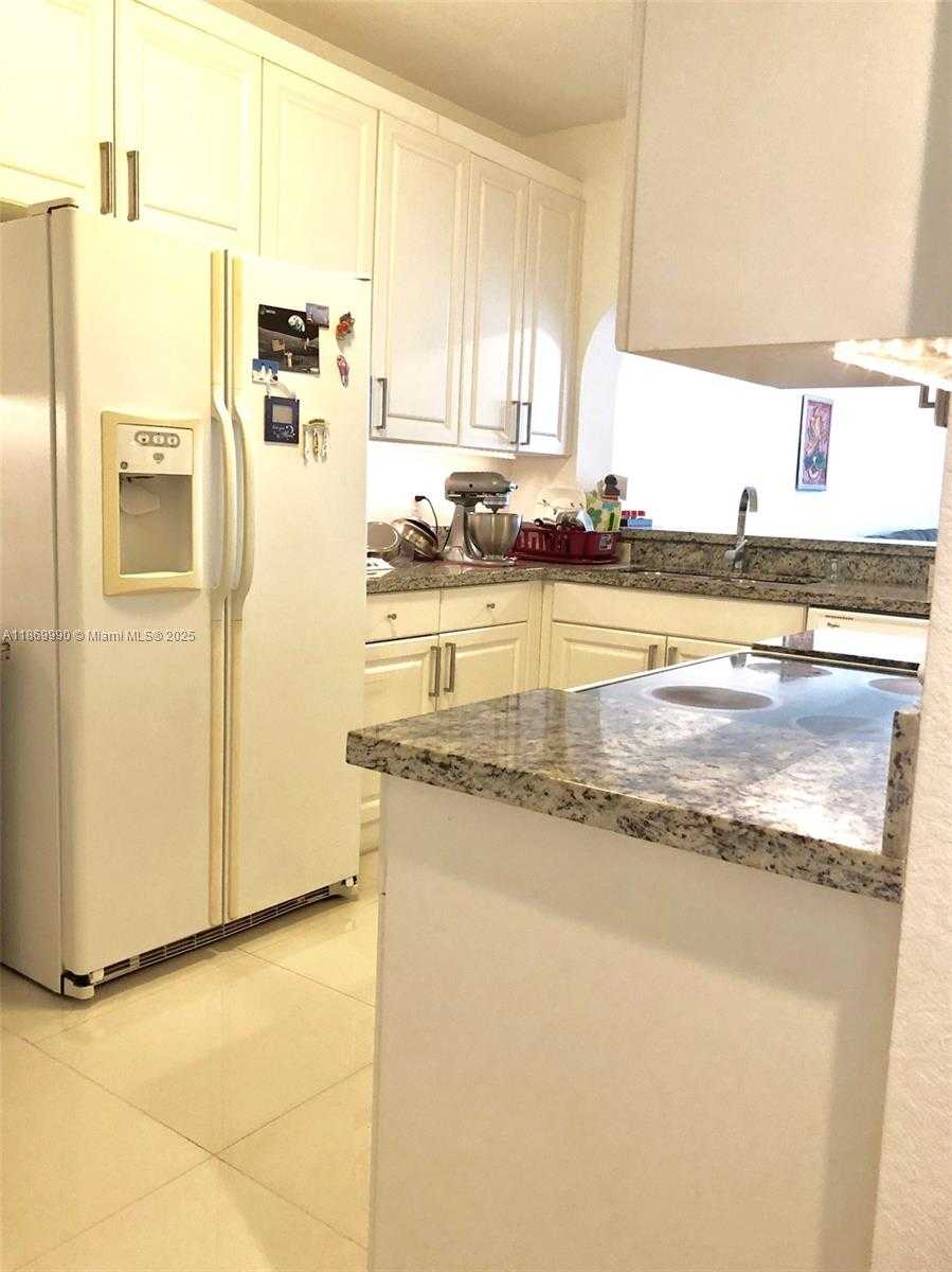 Small Image of 10700 NORTH WEST 66TH ST #306, Doral Number 13