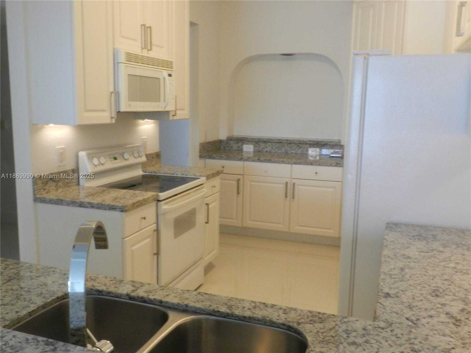 Small Image of 10700 NORTH WEST 66TH ST #306, Doral Number 14